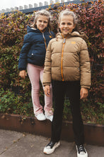 Lade das Bild in den Galerie-Viewer, Coat Jara
