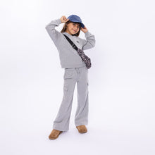 Lade das Bild in den Galerie-Viewer, Joggingbroek Wide Leg O56028
